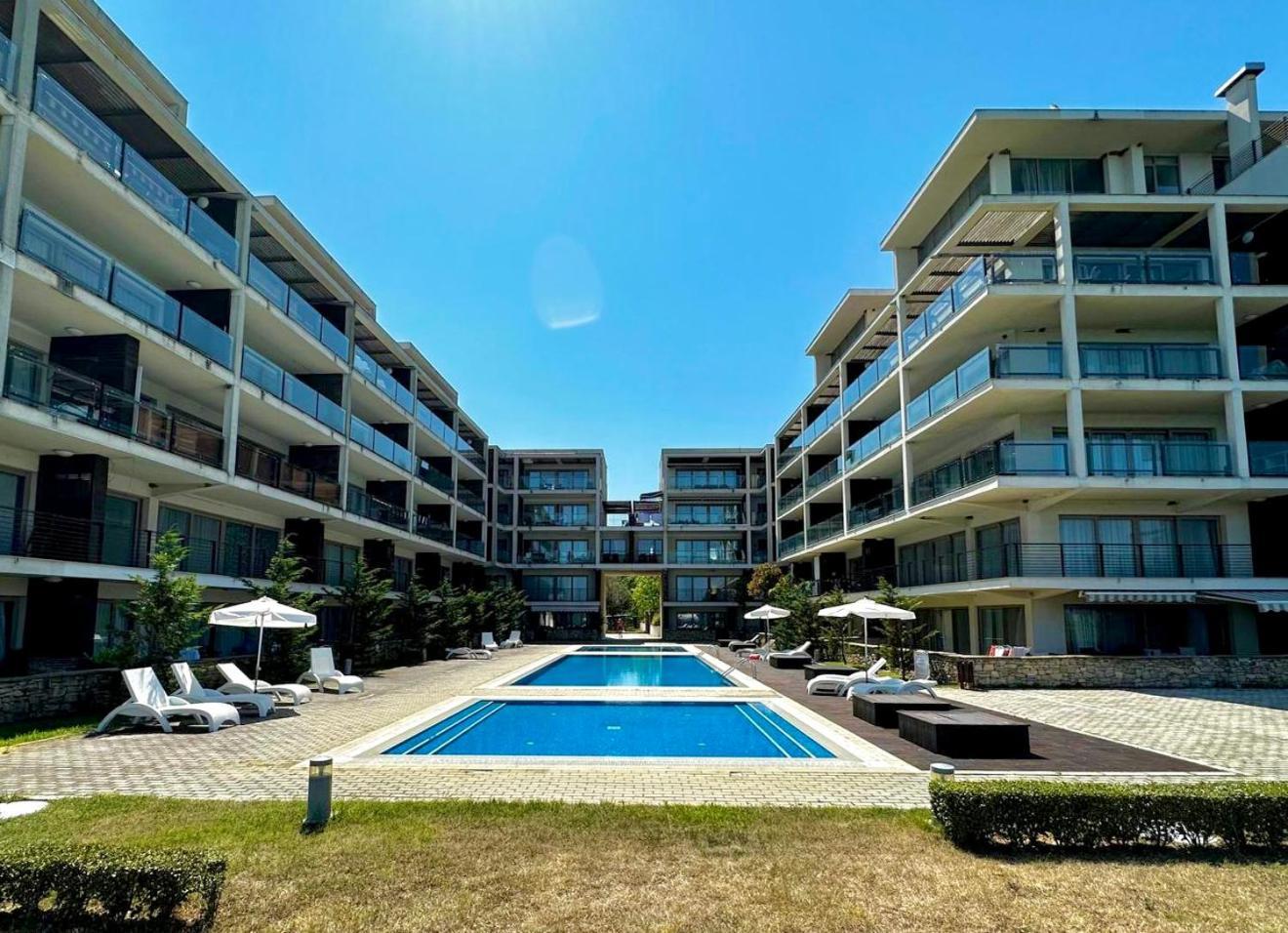 Appartamento Sea View Penthouse Obzor Esterno foto